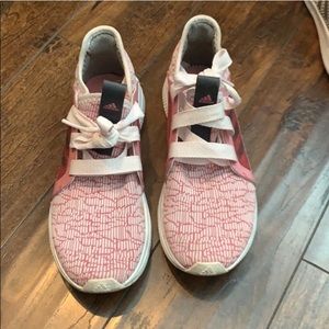 Adidas Edge Lux Size 6 running 🏃🏼‍♀️ shoe